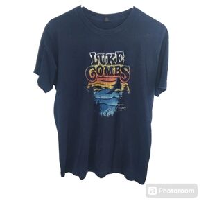 Luke Comb Out there Tshirt size Medium size Meduim